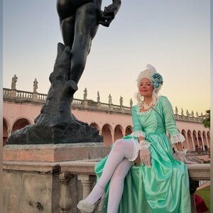 Listing for @hockeymomcle